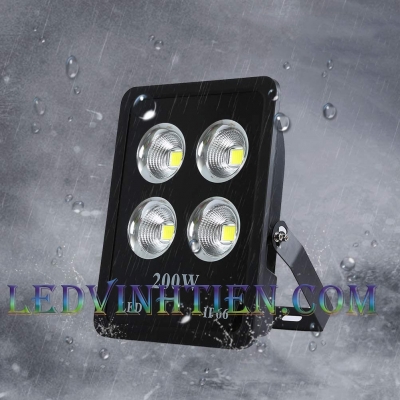 Đèn pha led 200W chiếu xa