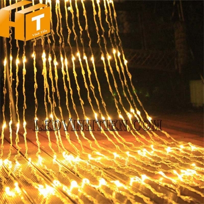 Đèn rèm led thác nước đổ màu vàng