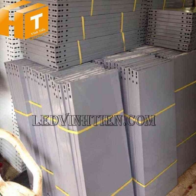 Mâm kệ sắt v lỗ